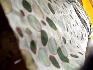 BDSM性的顺从女人
