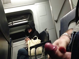 印度爱制作。