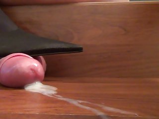 女学生吮吸爸爸的阴茎