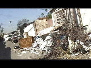 青少年手指和撞击